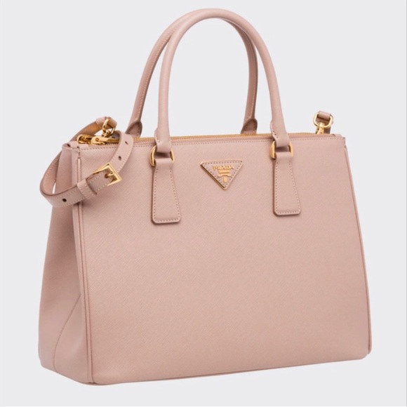 PRADA BAG ❤️ - Picture 14 of 16